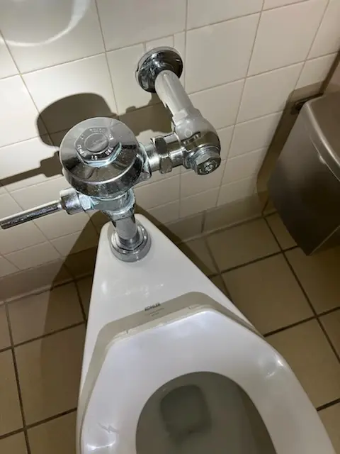 Fixture installation and repair for Garbage Disposal in Vista East